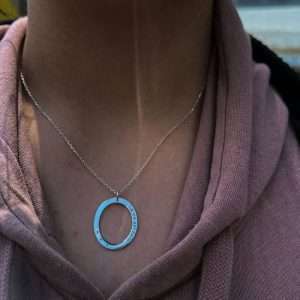 Lănțișor Banut gaurit”La vie est belle”